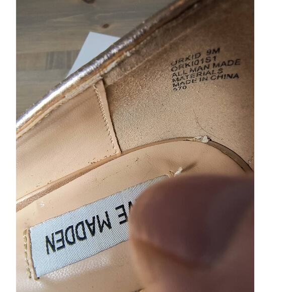 Steve Madden Glitter Pumps Women's size 9M Multicolor with Gold 4.5 Heel Shoes - Picture 3 of 13